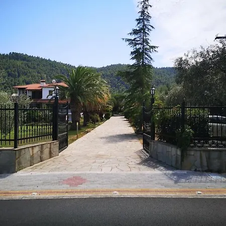 Villa Next To The Beach *